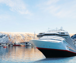 Vinn cruise med Hurtigruten for 2 Vinn cruise med Hurtigruten for 2